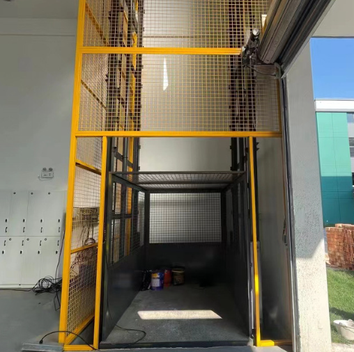 安阳导轨式升降机助力物流园破解运输难题